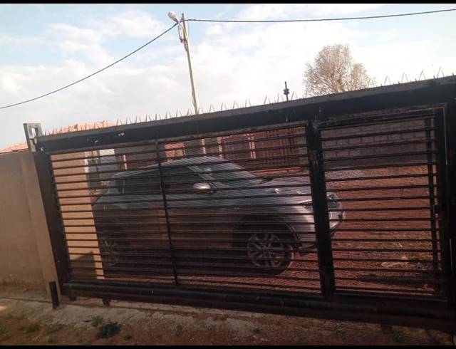 2 BEDROOM HOUSE FOR SALE IN RONDEBULT